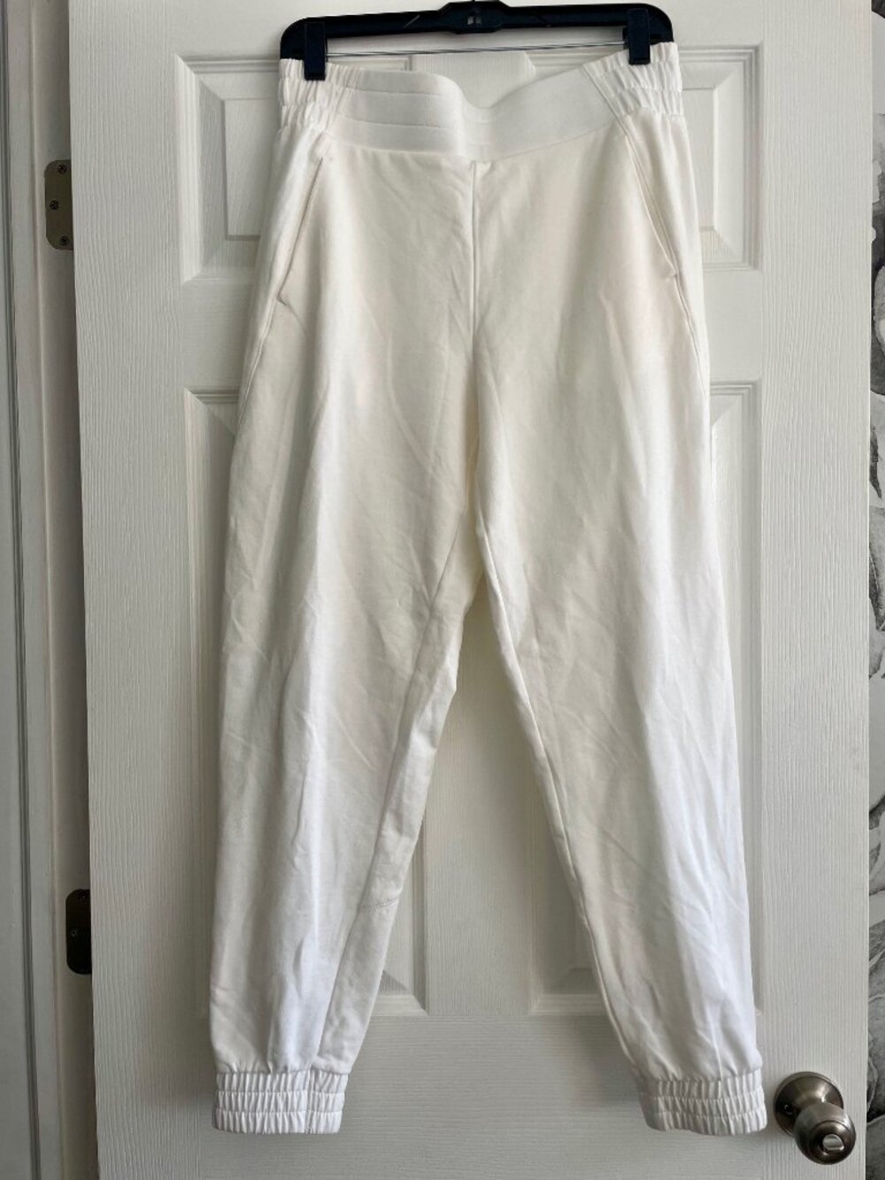 NWT Target White High Rise Jogger Sweatpants Size M Athleisure Lounge